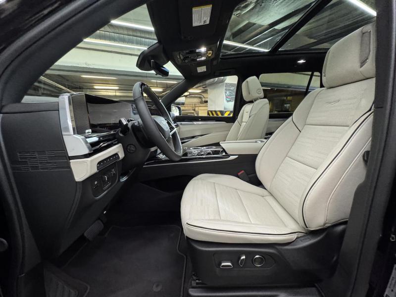 Купить Cadillac Escalade Sport Platinum бензин 2025 id-1007473 в Киеве, Фото №[delta]