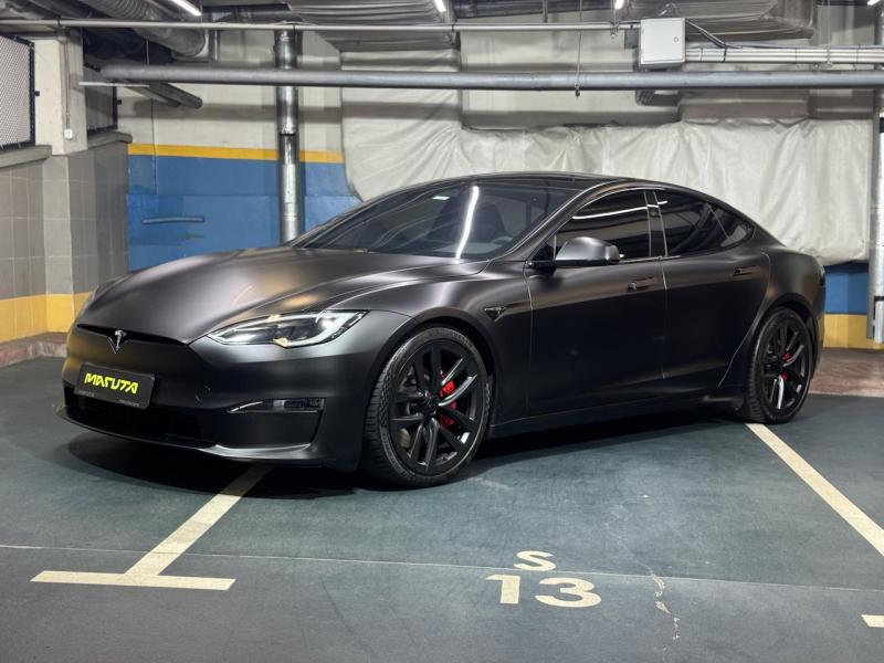 Купить Tesla Model S Plaid бензин 2023 id-1007500 в Киеве, Фото №[delta]