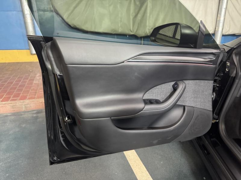 Купить Tesla Model S Plaid бензин 2023 id-1007500 в Киеве, Фото №[delta]