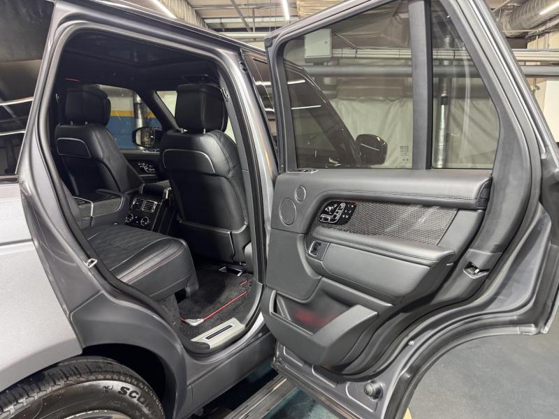 Купить Land-Rover Range-Rover SVAutobiography бензин 2021 id-1007509 в Киеве, Фото №[delta]