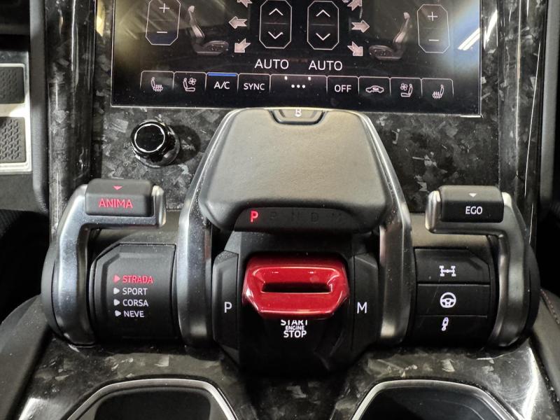 Купить Lamborghini Urus Pearl Capsule бензин 2021 id-1007549 в Киеве, Фото №[delta]