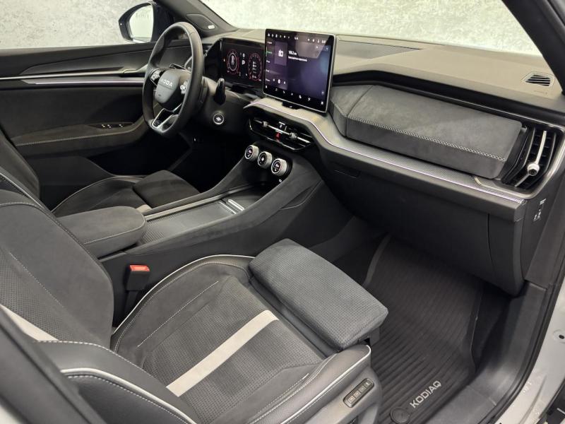 Купить Skoda Kodiaq Sport Line бензин 2025 id-1007572 в Киеве, Фото №[delta]