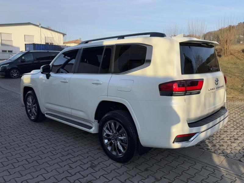 Купить Toyota Land Cruiser 300 Guard Inkas B6+ дизель 2025 id-1007727 в Киеве, Фото №[delta]