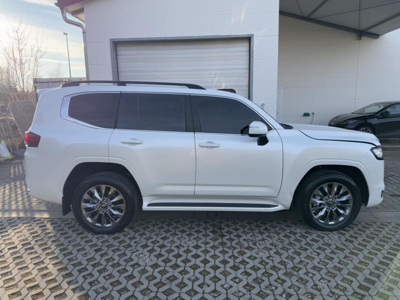 Купить Toyota Land Cruiser 300 Guard Inkas B6+ дизель 2025 id-1007727 в Киеве, Фото №[delta]