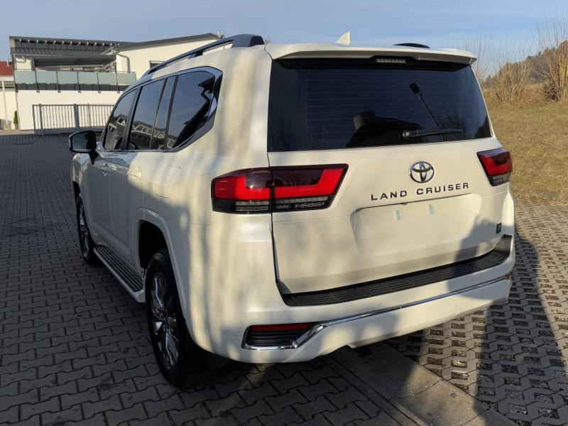 Купить Toyota Land Cruiser 300 Guard Inkas B6+ дизель 2025 id-1007727 в Киеве, Фото №[delta]