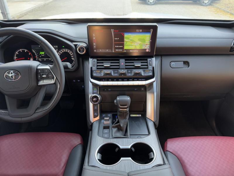 Купить Toyota Land Cruiser 300 Guard Inkas B6+ дизель 2025 id-1007727 в Киеве, Фото №[delta]