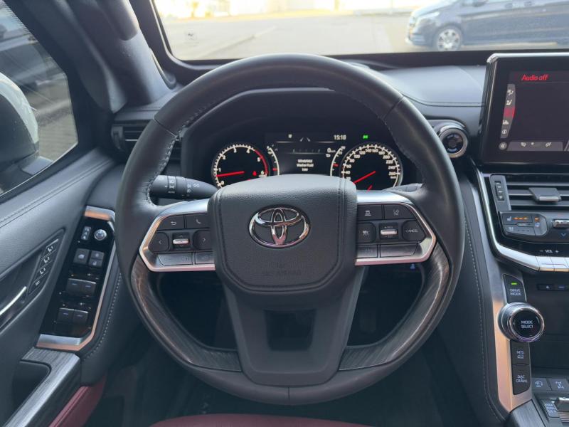 Купить Toyota Land Cruiser 300 Guard Inkas B6+ дизель 2025 id-1007727 в Киеве, Фото №[delta]