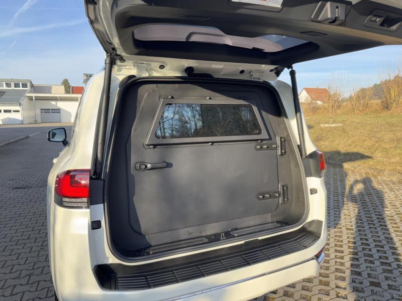 Купить Toyota Land Cruiser 300 Guard Inkas B6+ дизель 2025 id-1007727 в Киеве, Фото №[delta]