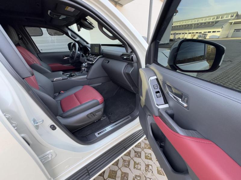 Купить Toyota Land Cruiser 300 Guard Inkas B6+ дизель 2025 id-1007727 в Киеве, Фото №[delta]