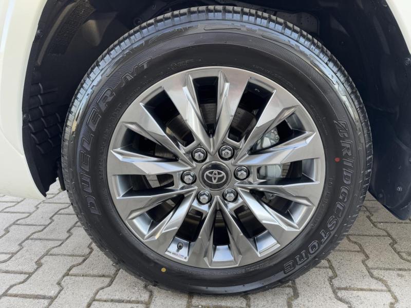 Купить Toyota Land Cruiser 300 Guard Inkas B6+ дизель 2025 id-1007727 в Киеве, Фото №[delta]