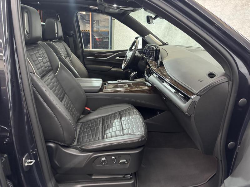 Купить Cadillac Escalade Premium Luxury Platinum бензин 2022 id-1007732 в Киеве, Фото №[delta]