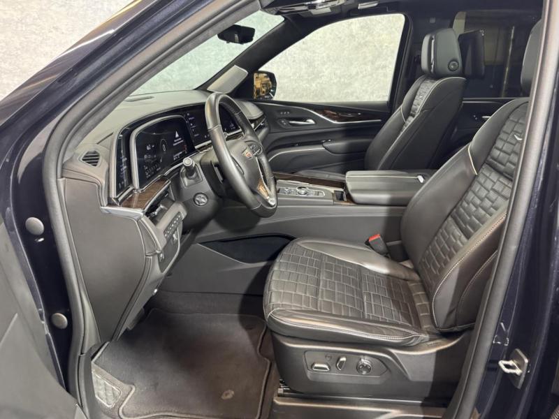 Купить Cadillac Escalade Premium Luxury Platinum бензин 2022 id-1007732 в Киеве, Фото №[delta]