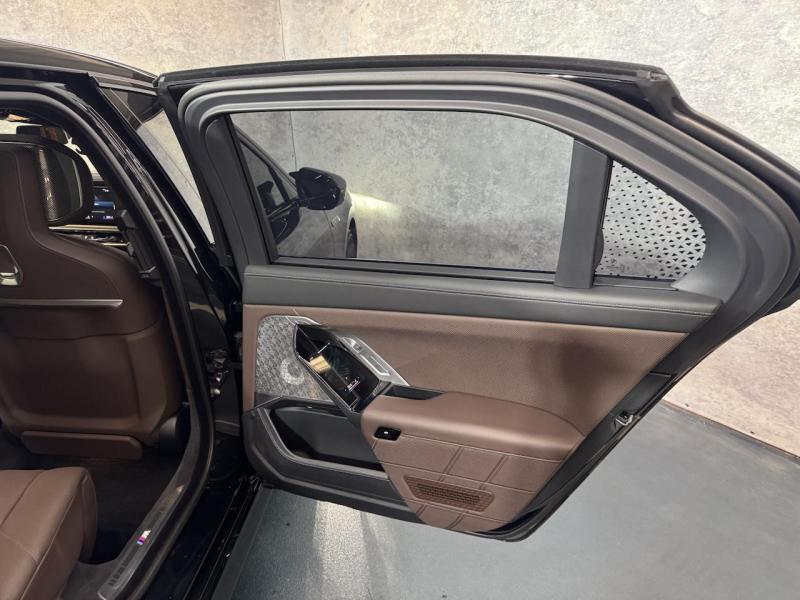 Купить BMW i7 M70 xDrive электро 2024 id-1007734 в Киеве, Фото №[delta]