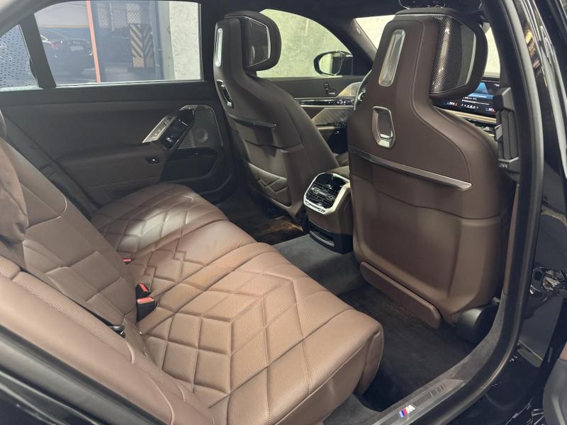 Купить BMW i7 M70 xDrive электро 2024 id-1007734 в Киеве, Фото №[delta]