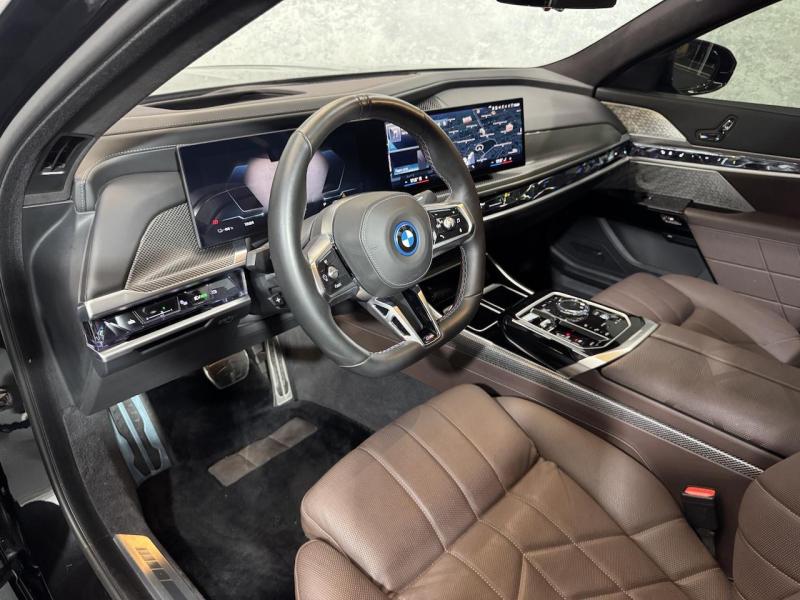 Купить BMW i7 M70 xDrive электро 2024 id-1007734 в Киеве, Фото №[delta]
