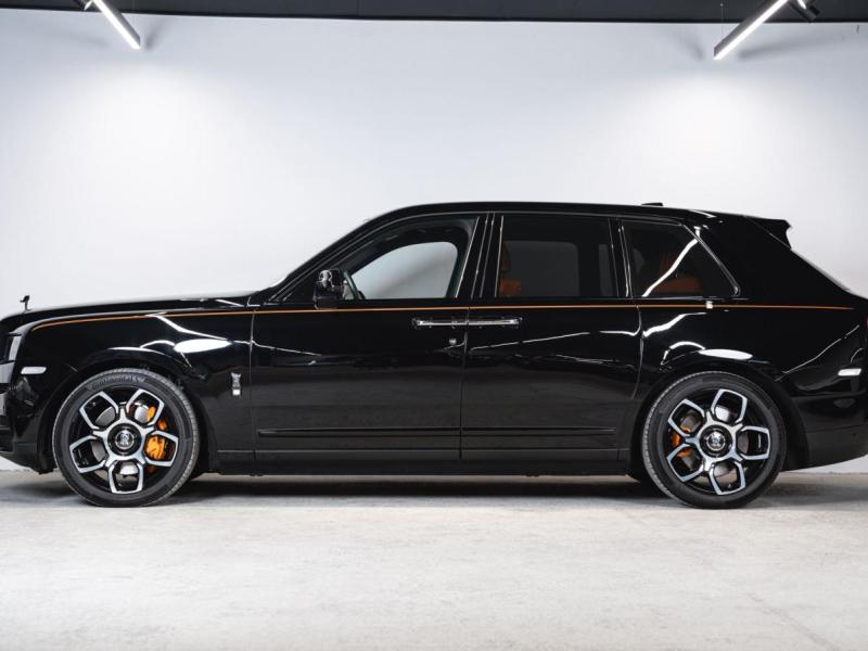 Купить Rolls-Royce Cullinan BLACK BADGE бензин 2024 id-1007740 в Киеве, Фото №[delta]