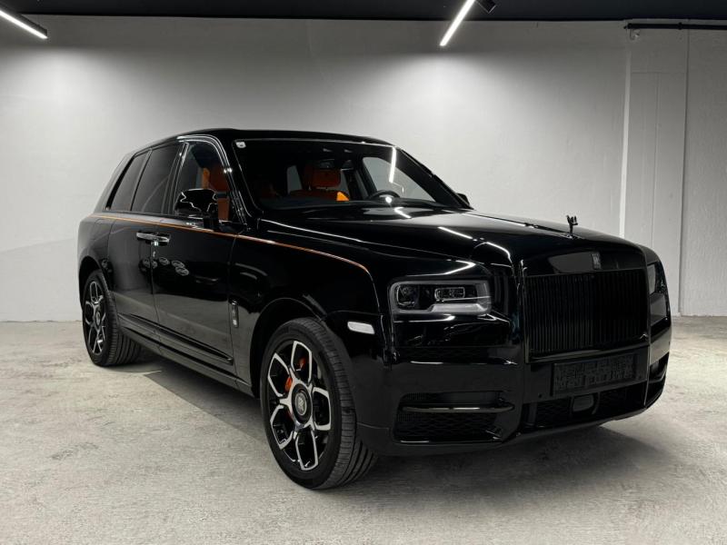 Купить Rolls-Royce Cullinan BLACK BADGE бензин 2024 id-1007740 в Киеве, Фото №[delta]