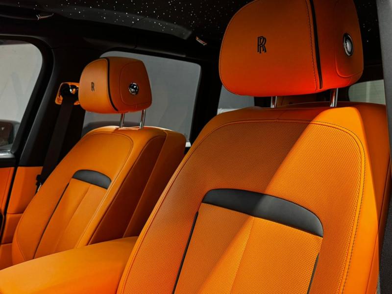 Купить Rolls-Royce Cullinan BLACK BADGE бензин 2024 id-1007740 в Киеве, Фото №[delta]