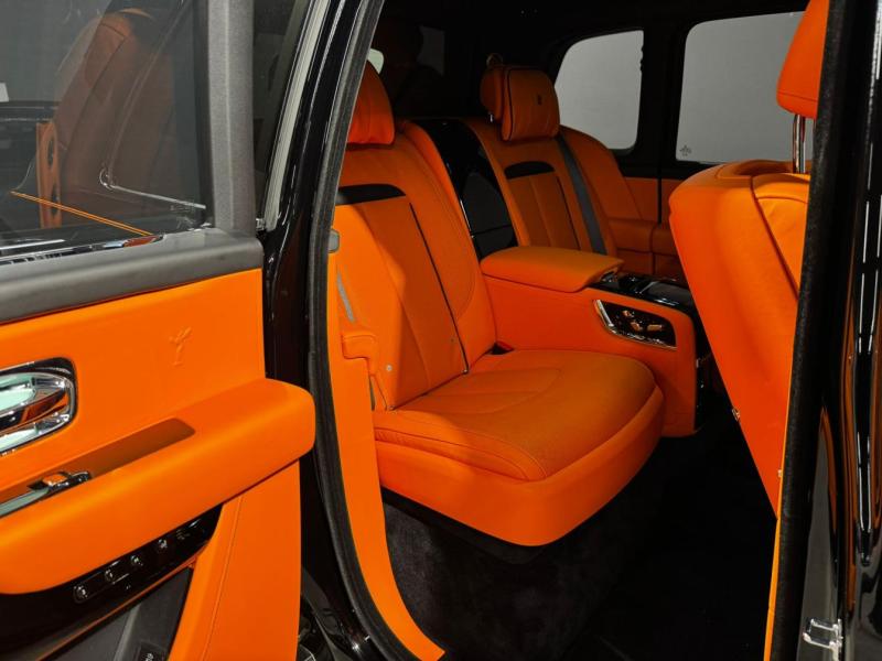 Купить Rolls-Royce Cullinan BLACK BADGE бензин 2024 id-1007740 в Киеве, Фото №[delta]