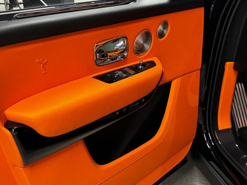 Купить Rolls-Royce Cullinan BLACK BADGE бензин 2024 id-1007740 в Киеве, Фото №[delta]