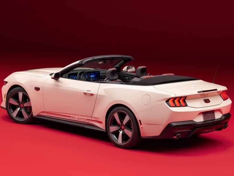 Купить Ford Mustang GT 60th Anniversary Package бензин 2026 id-1007769 в Киеве, Фото №[delta]