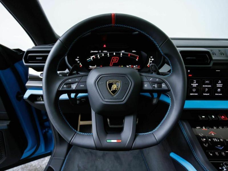 Купить Lamborghini Urus Performante бензин 2023 id-1007789 в Киеве, Фото №[delta]