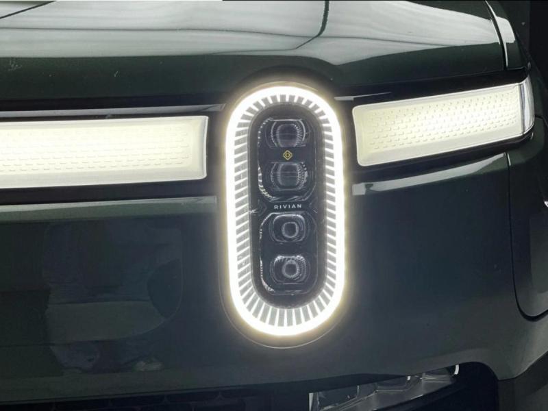 Купить Rivian R1T Launch Edition электро 2025 id-1007794 в Киеве, Фото №[delta]