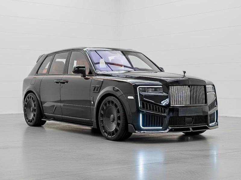 Купить Rolls-Royce Cullinan Black Badge Mansory бензин 2025 id-1007822 в Киеве, Фото №[delta]