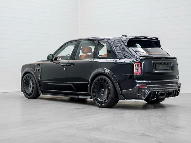 Купить Rolls-Royce Cullinan Black Badge Mansory бензин 2025 id-1007822 в Киеве, Фото №[delta]