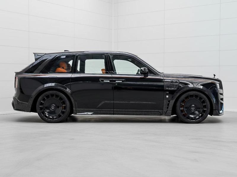Купить Rolls-Royce Cullinan Black Badge Mansory бензин 2025 id-1007822 в Киеве, Фото №[delta]