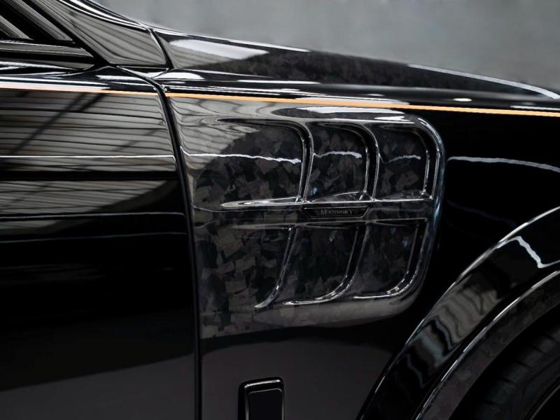 Купить Rolls-Royce Cullinan Black Badge Mansory бензин 2025 id-1007822 в Киеве, Фото №[delta]