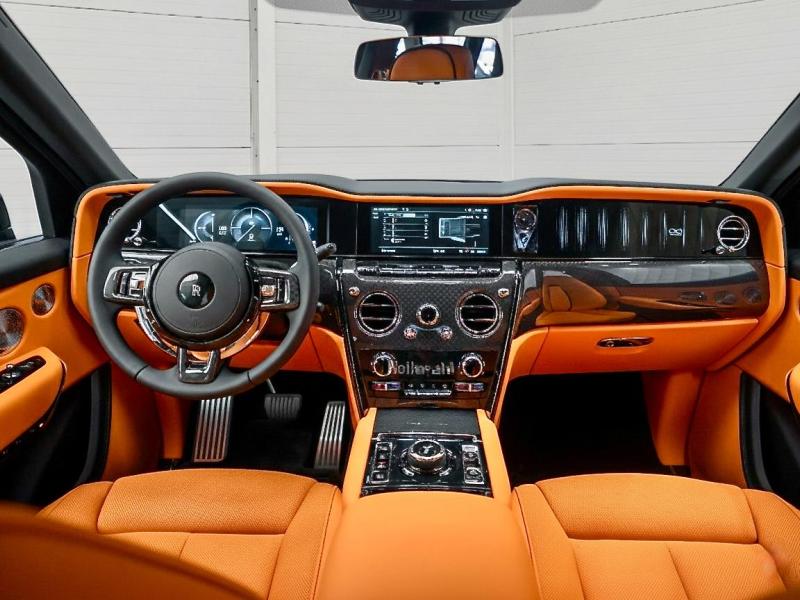 Купить Rolls-Royce Cullinan Black Badge Mansory бензин 2025 id-1007822 в Киеве, Фото №[delta]