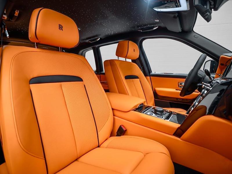 Купить Rolls-Royce Cullinan Black Badge Mansory бензин 2025 id-1007822 в Киеве, Фото №[delta]