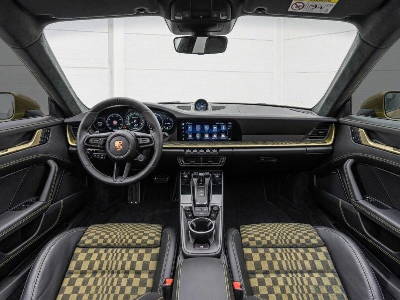 Купить Porsche 992 Spirit 70 гибрид 2025 id-1007826 в Киеве, Фото №[delta]