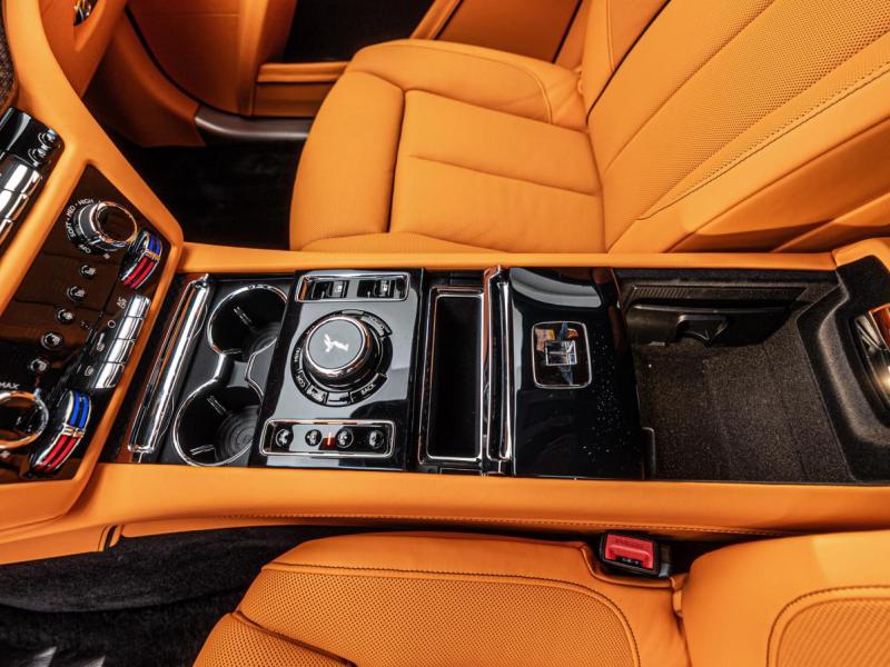 Купить Rolls-Royce Ghost Black Badge бензин 2025 id-1007824 в Киеве, Фото №[delta]