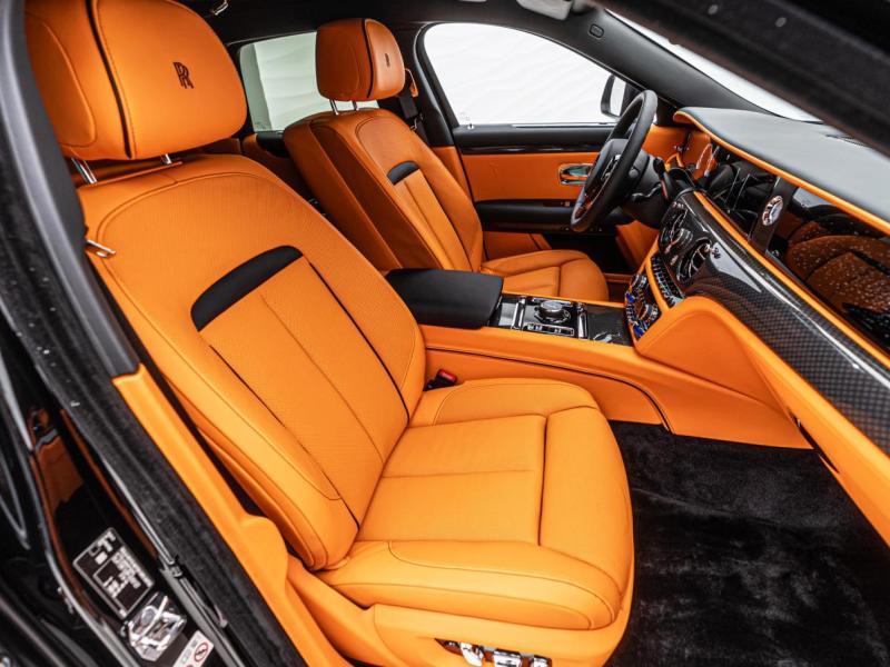 Купить Rolls-Royce Ghost Black Badge бензин 2025 id-1007824 в Киеве, Фото №[delta]