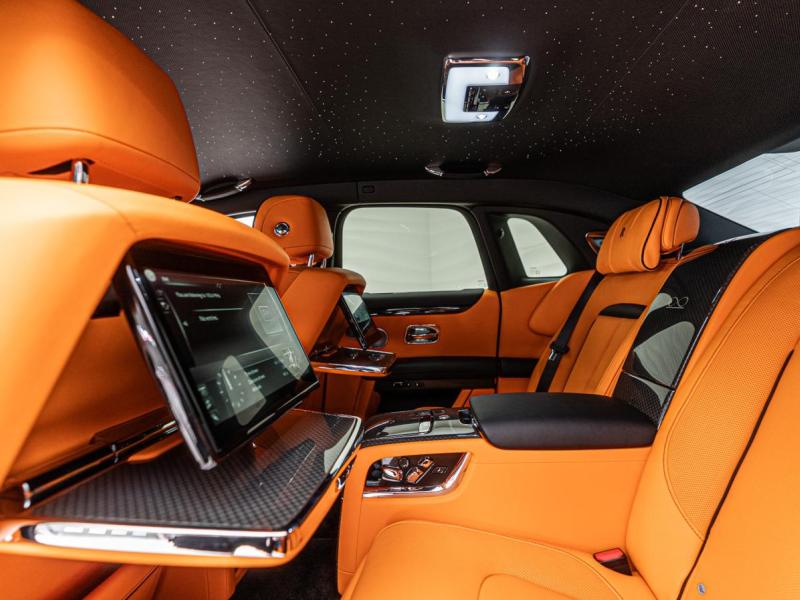 Купить Rolls-Royce Ghost Black Badge бензин 2025 id-1007824 в Киеве, Фото №[delta]