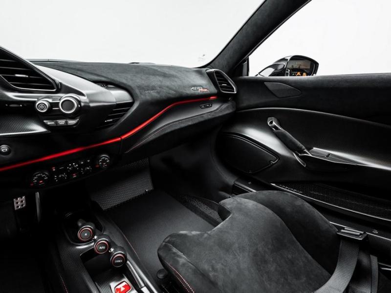 Купить Ferrari 488 Pista Piloti бензин 2019 id-1007828 в Киеве, Фото №[delta]
