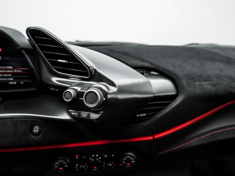 Купить Ferrari 488 Pista Piloti бензин 2019 id-1007828 в Киеве, Фото №[delta]