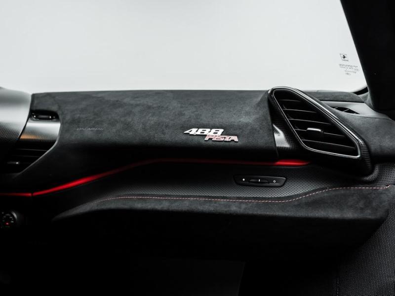 Купить Ferrari 488 Pista Piloti бензин 2019 id-1007828 в Киеве, Фото №[delta]