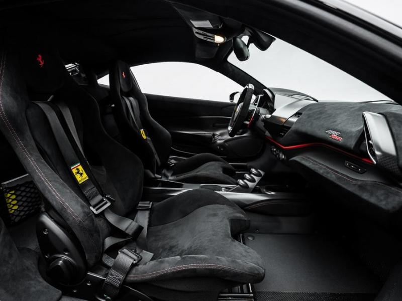 Купить Ferrari 488 Pista Piloti бензин 2019 id-1007828 в Киеве, Фото №[delta]