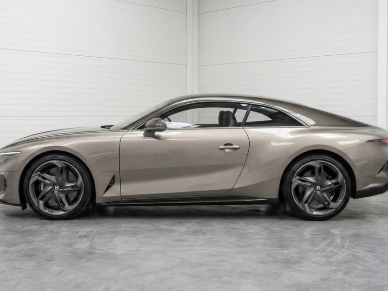 Купить Bentley Batur бензин 2025 id-1007827 в Киеве, Фото №[delta]