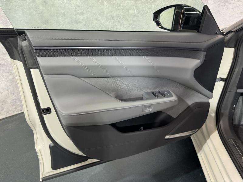 Купить Zeekr 001 электро 2024 id-1007839 в Киеве, Фото №[delta]