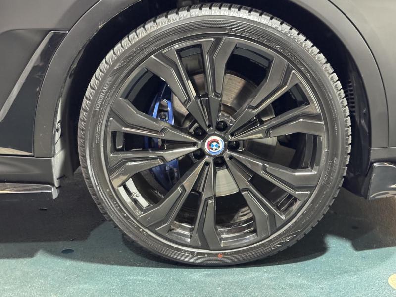 Купить BMW X7 M60i бензин 2022 id-1007847 в Киеве, Фото №[delta]