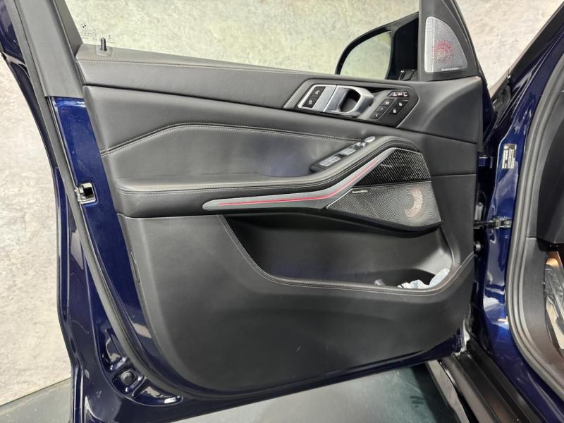 Купить BMW X7 M60i бензин 2022 id-1007847 в Киеве, Фото №[delta]