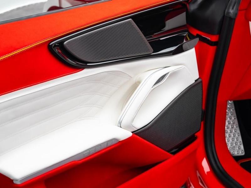 Купить Ferrari Purosangue by Novitec бензин 2025 id-1007869 в Киеве, Фото №[delta]