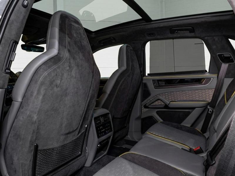 Купить Porsche Cayenne Turbo E-Hybrid TechArt Magnum гибрид 2025 id-1007897 в Киеве, Фото №[delta]