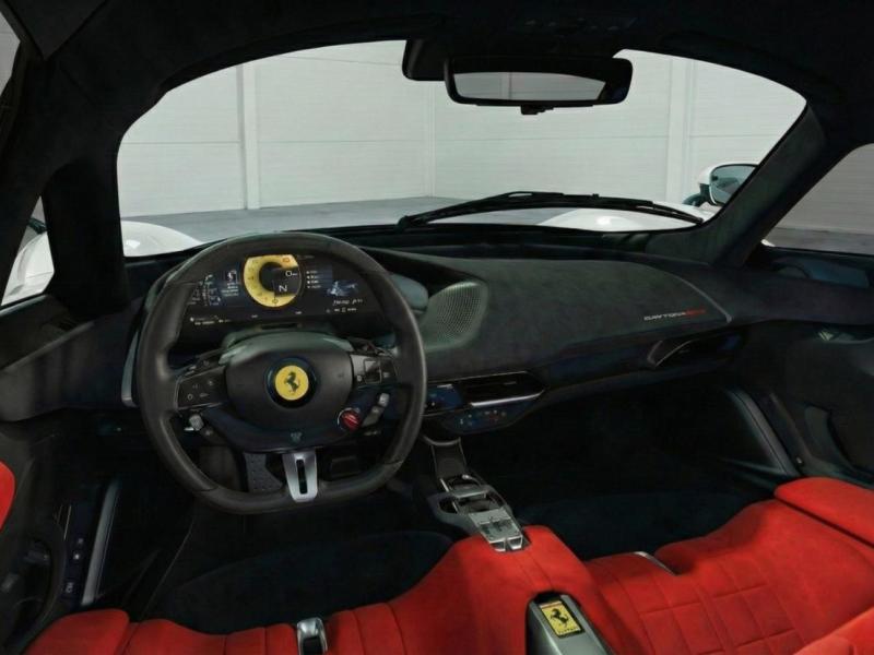 Купить Ferrari Daytona SP3 бензин 2025 id-1007906 в Киеве, Фото №[delta]