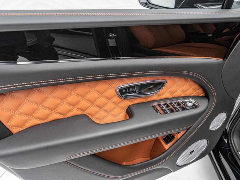 Купить Bentley Bentayga AZURE бензин 2025 id-1007908 в Киеве, Фото №[delta]