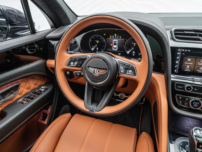 Купить Bentley Bentayga AZURE бензин 2025 id-1007908 в Киеве, Фото №[delta]